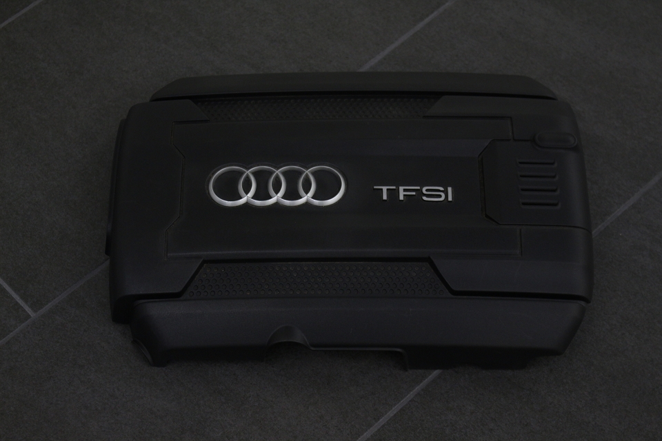 Audi TT 8S A3 8V 1.8 2.0 TFSI Motorabdeckung 06K103925K Abdeckung Motor A1  8X Q3, Verkleidung/Abdeckung, Antrieb & Motor