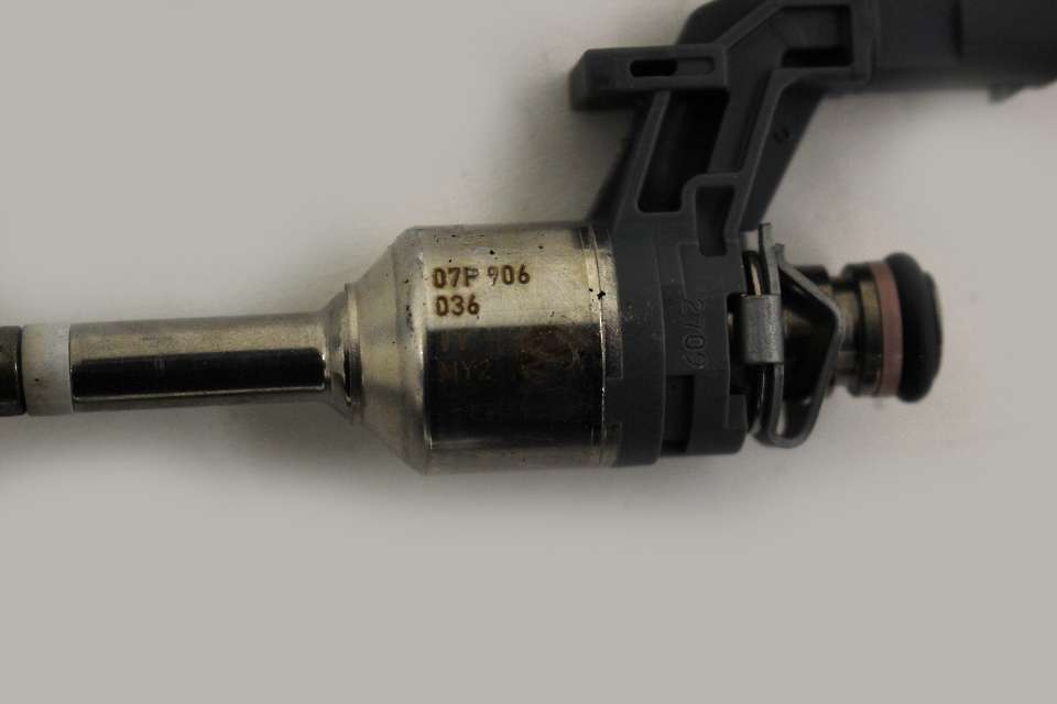 Original Audi A8 4H W12 Einspritzdüse 07P906036B Injector