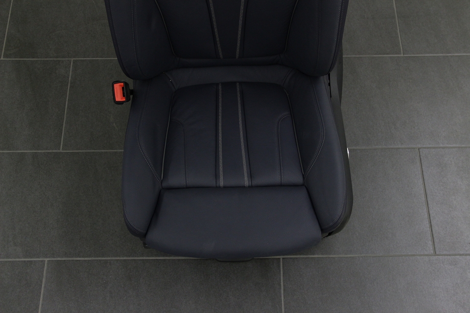 Original BMW 5er G30 Frontsitze Sport Sitze Vordersitze Leder Dakota  Nachtblau, Komplette Garnituren - Leder, Innenausstattungen & Sitze, Interieur