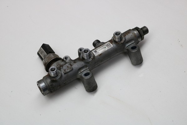 Original Audi Kraftstoffverteiler 059130089BS links 3.0 TDI A4 8K A6 A7 4G A8 4H