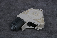 Original VW Audi Fensterhebermotor 8K0959811A hinten links A1 A4 8K A6 4G Q3 Q5 Original VW Audi Fensterhebermotor 8K0959811A hinten links A1 A4 8K A6 4G Q3 Q5