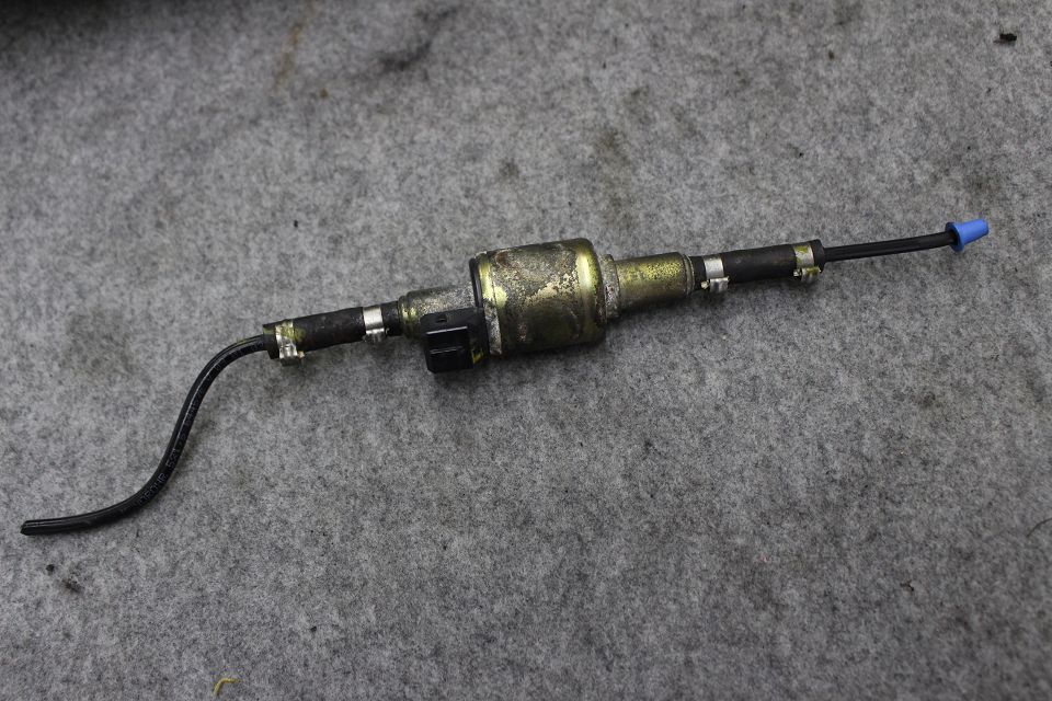 BMW 5er E39 7er E38 X5 Kraftstoffpumpe 9122389 Dosierpumpe Standheizung  Webasto, Standheizungen, Autoelektrik