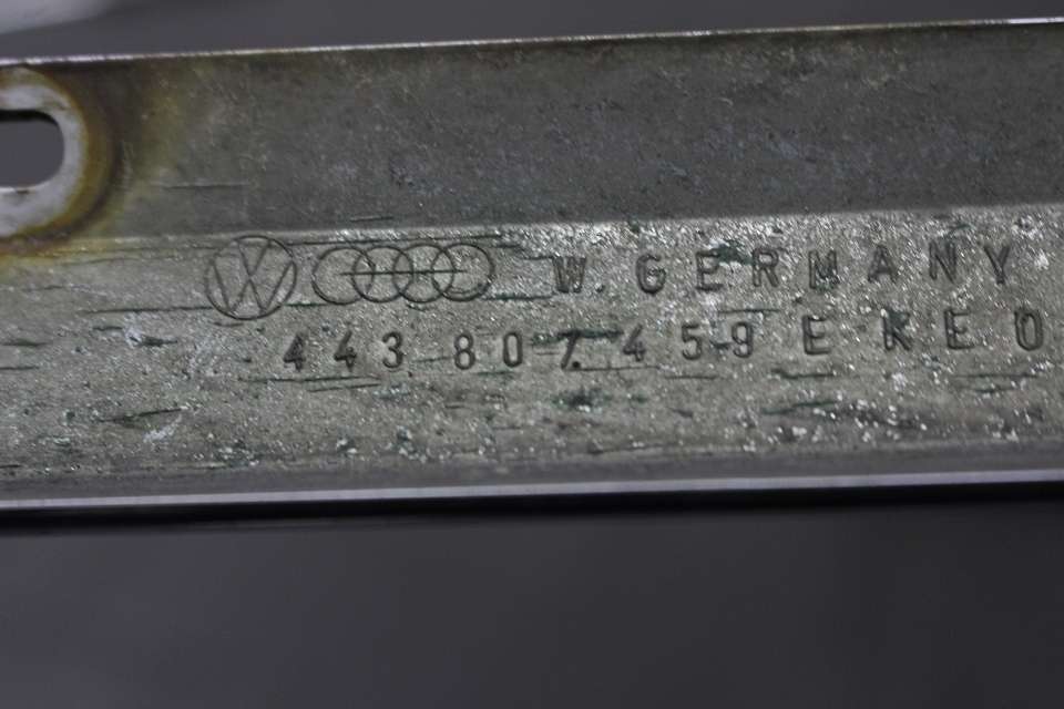 Original Audi 200 Typ 44 Chromleisten Ecken Stoßstange Hinten Heck  