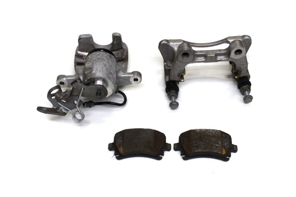 Audi TT 8J Bremssattelgehäuse hinten rechts 8J0615406R Bremsträger Beläge Bremse