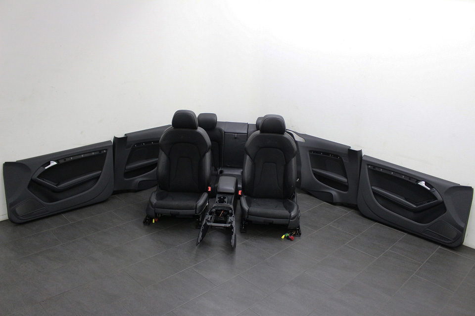 Audi A5 8T Coupe S-Line Innenausstattung Leder Sport Sitze schwarz