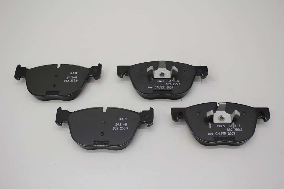 Original BMW X5 E70 F15 X6 E71 F16 Bremsbeläge 6852253 vorne brake pads