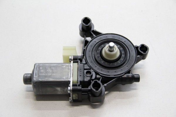 Audi A1 A5 A4 8W Q7 4M R8 4S VW Golf 7 Fensterhebermotor 8W0959801 links rechts