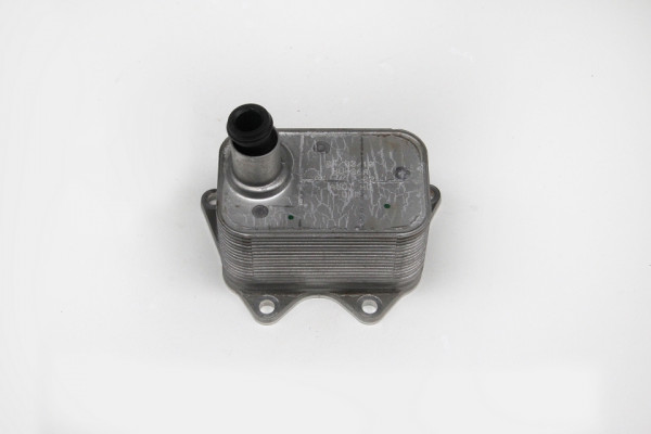 Audi A5 8T 8F A8 4H VW Skoda Seat Ölkühler 06J117021J oil cooler 1.8 2.0 TFSI