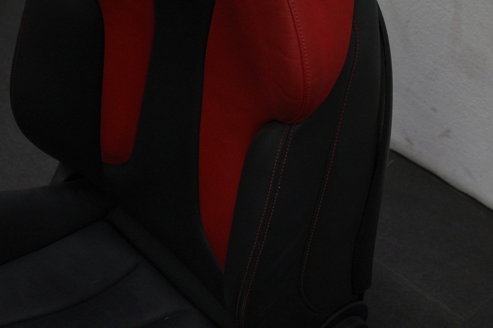 AUDI A3 8V Innenausstattung Leder Sport Sitze Sportsitze SHZ schwarz rot S3  8V EUR 1.199,00 - PicClick DE