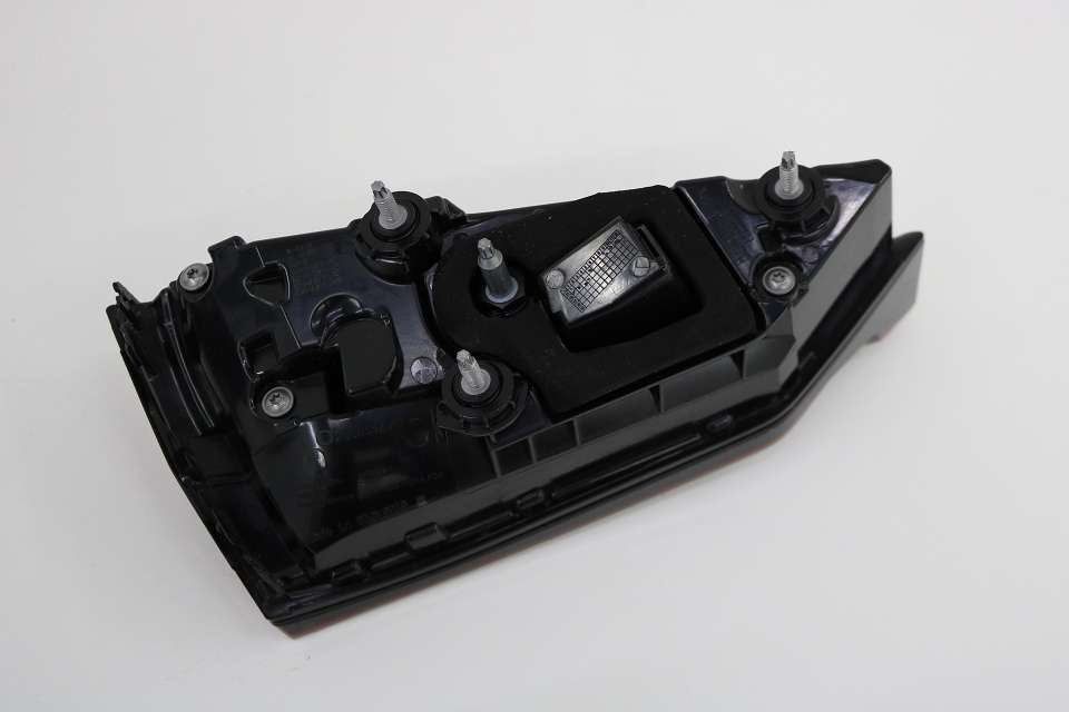Org Audi A5 F5 Rückleuchte LED 8W6945094 rechts innen 