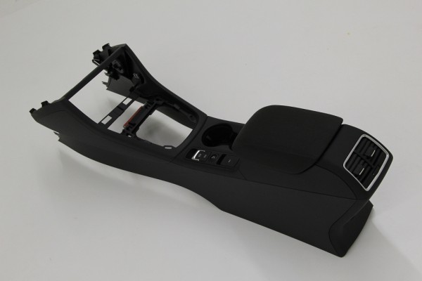 Audi Q3 8U Mittelarmlehne Armlehne Mittelkonsole MAL Stoff schwarz 8U0864207F